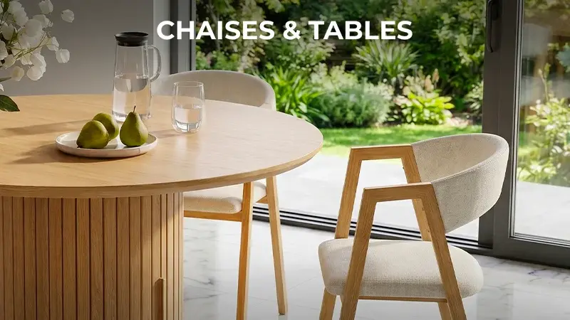 Chaises & Tables