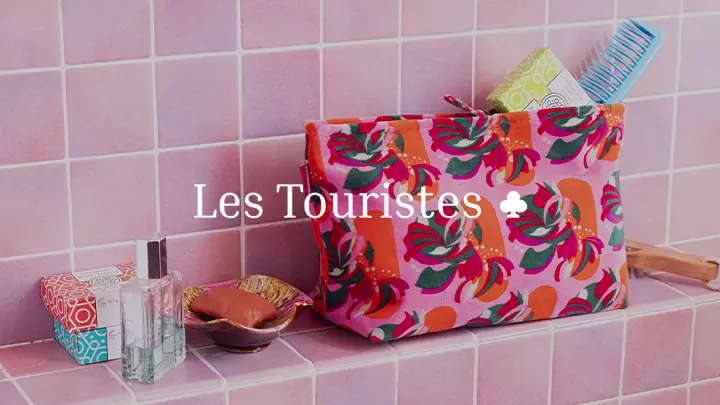 Les Touristes