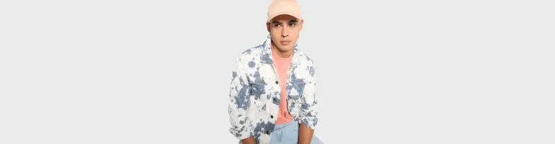 Looks denim tendance pour homme