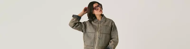 Looks denim tendance pour femme