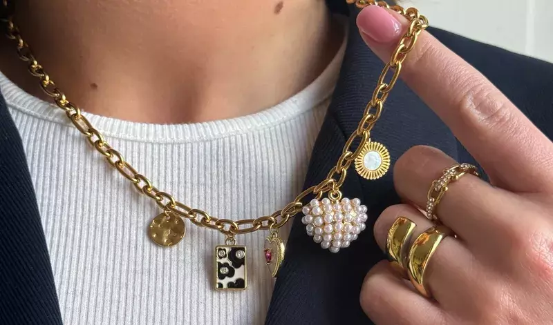 Horizon And Joyas