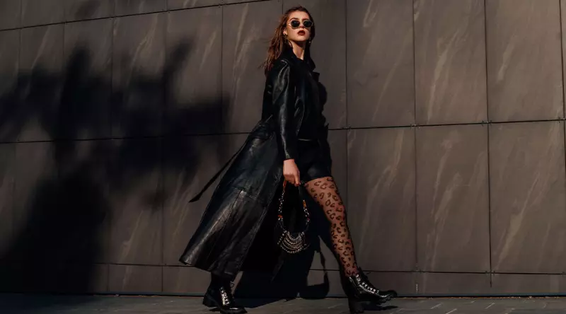 Total look noir