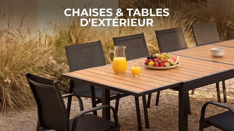 Chaises Et Tables D'Extérieur