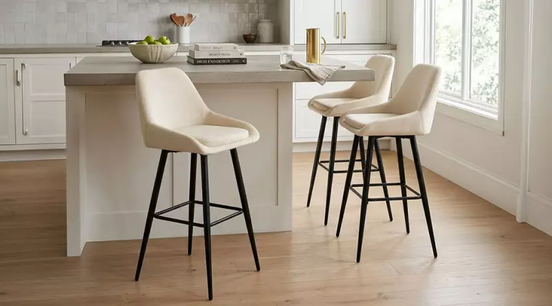 Tables & Chaises